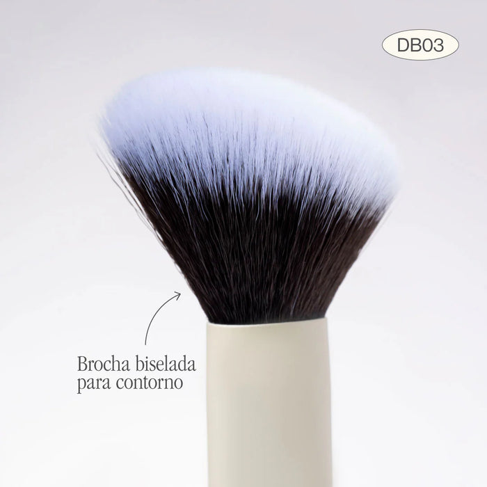 Brocha Atenea Duo Iluminador y Contorno Db03